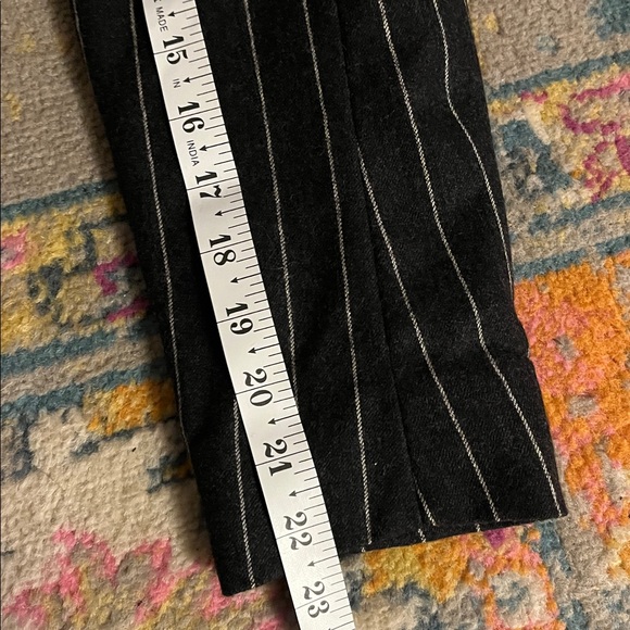 Bill Blass Black Pinstripe Double-Breasted Blazer, long, size 8 woman - Picture 8 of 11